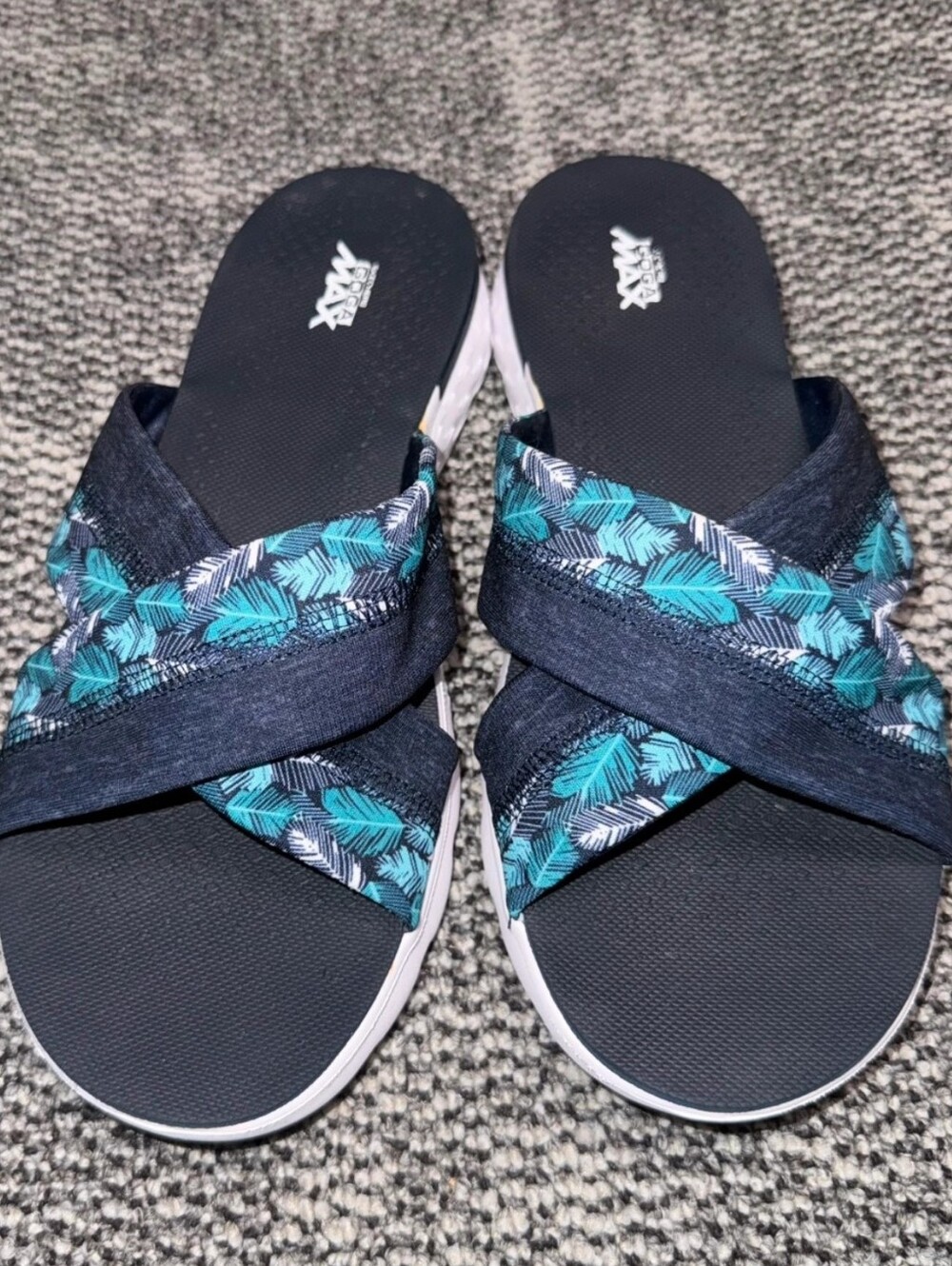 SKETCHERS Goga Max Cross-Band Slide Sandals
